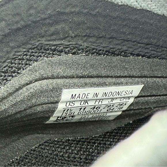 Adidas Predator Tango 18+ Turf Soccer Shoes Black White AQ0602 Men’s Sizes NWT - Picture 15 of 16